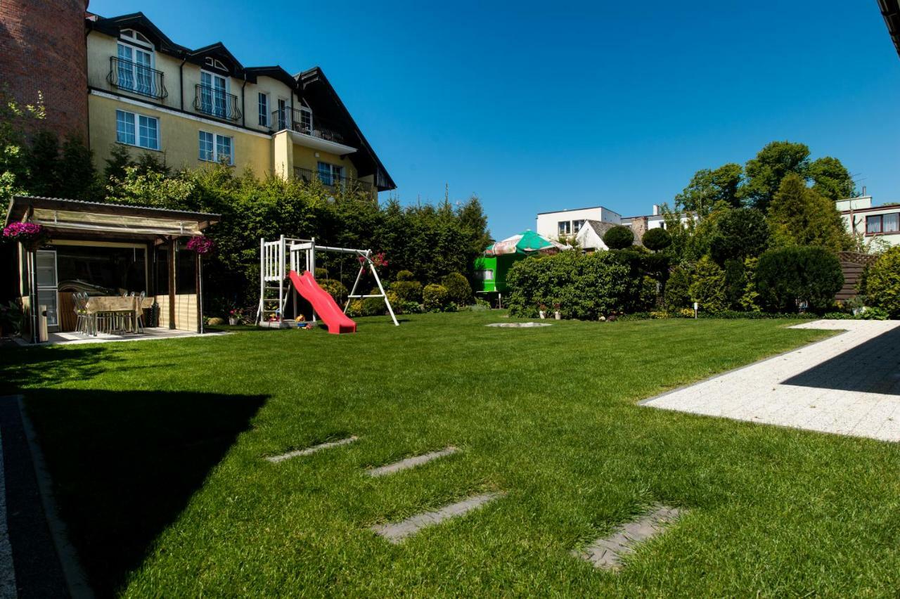 Villa Roza Wiatrow 미엘노 외부 사진